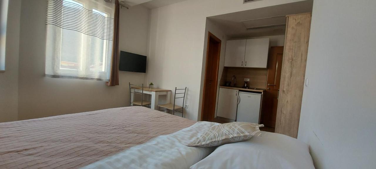 Apartmani Barka 네움 외부 사진