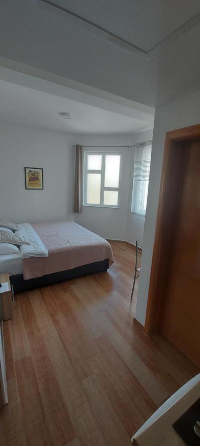 Apartmani Barka 네움 외부 사진